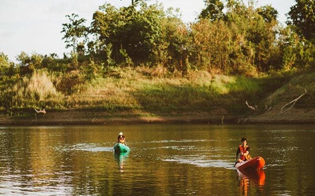 Pufa EngNam Lake Resort