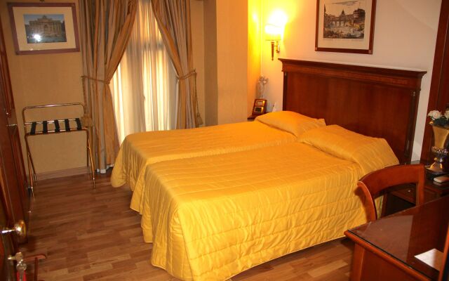 Luxury Rooms H 2000 Roma