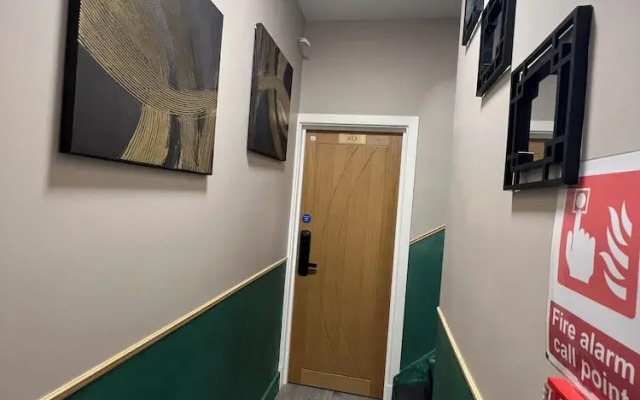 Paragraph Palmers Green