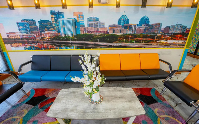 City Line Hotel