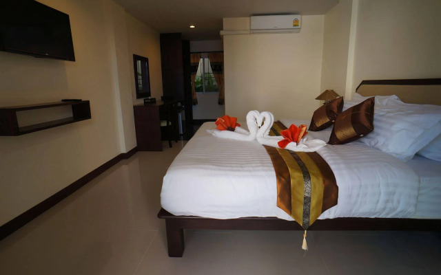 Manee House (SHA Extra Plus)