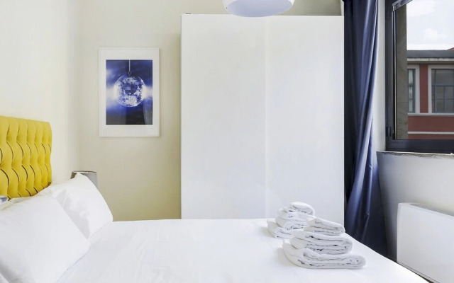 Mi-brgz1a2 Bergonzoli Place - Bilo A - Dance