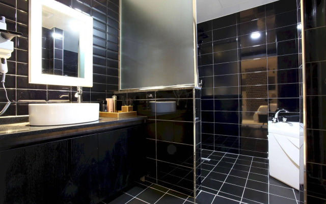 Shampoo Hotel