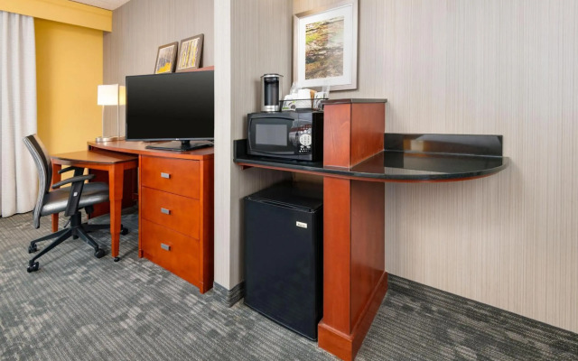 Courtyard by Marriott Phoenix North/Happy Valley