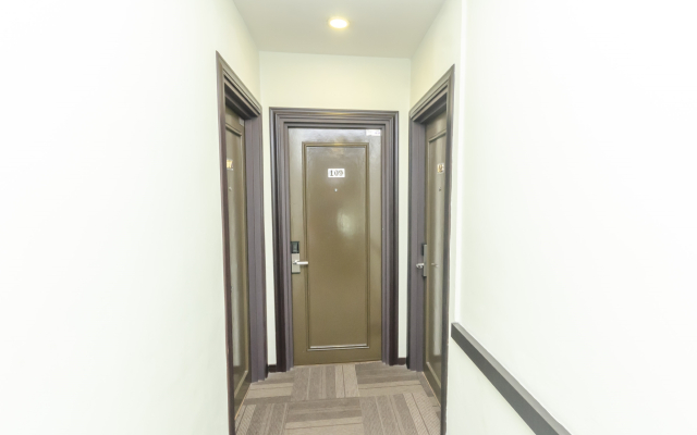 OYO 1214 Oro Hotel