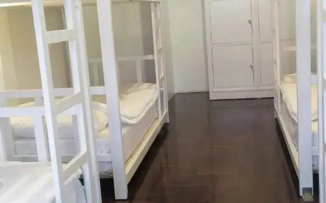 Nine Place Sukhumvit 40 - Hostel