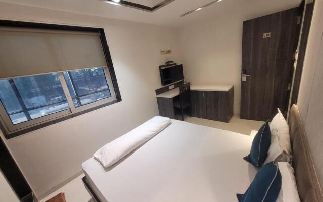 Hotel Heritage - Near Trade Center, Visa Consulate BKC