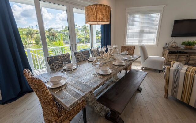 Tiki Beach Apartment 6