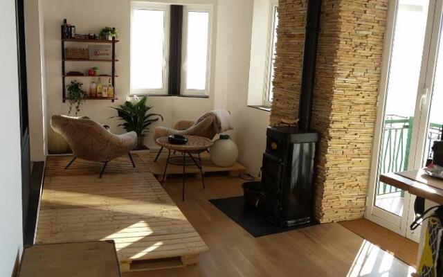 Norma House on the Rocks