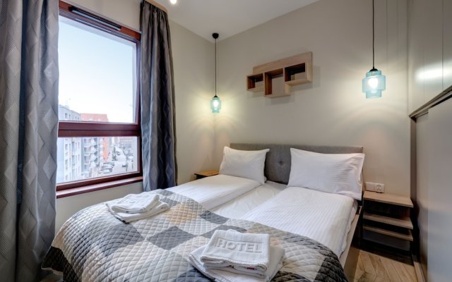 Live & Travel Apartments