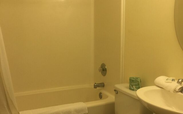 Hotel Charlee Villas by the Beach