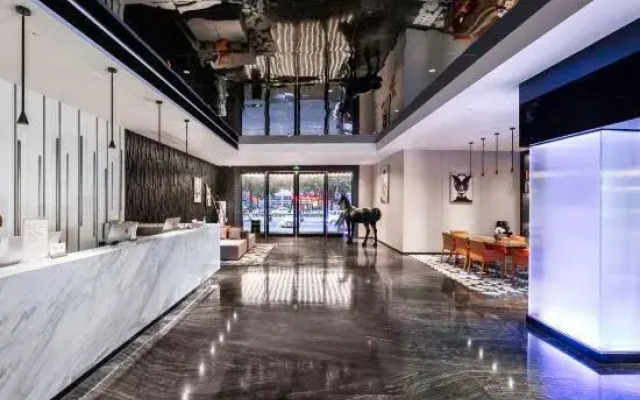 Paco Hotel (North Square Branch of Maoming HSR Station)