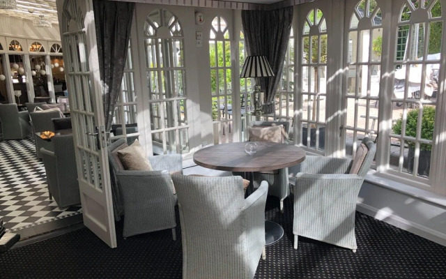 Lord Bute Hotel & Restaurant