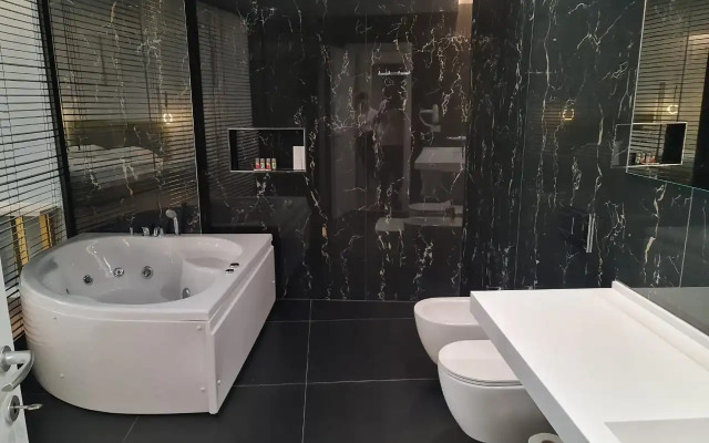 Regina City Hotel