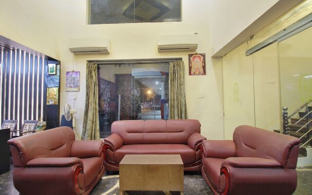 OYO 11489 PKN Classic Regency