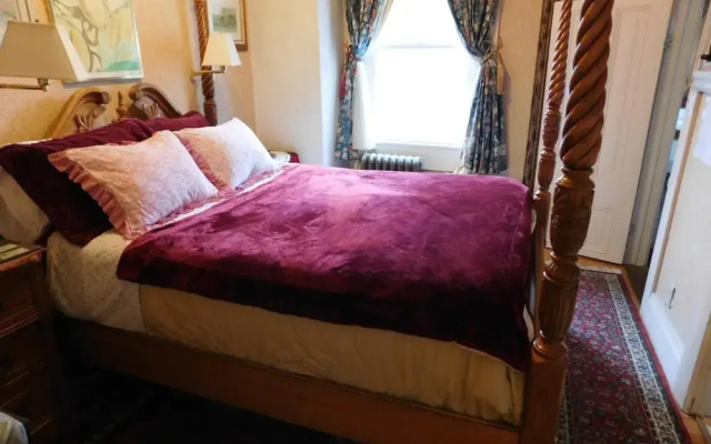 Cliff Crest Bed & Breakfast