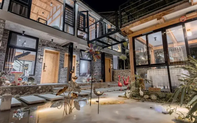 Huasao·1949 Designer Parent-Child Vacation Type Smart Homestay (Nanjing Yunshuiyao Waterwheel Store）