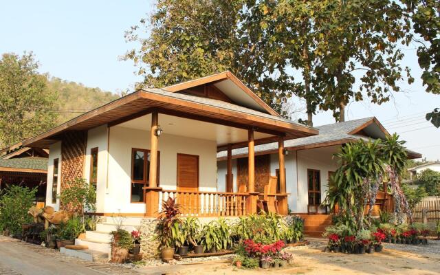 Bann Saiyok Homestays