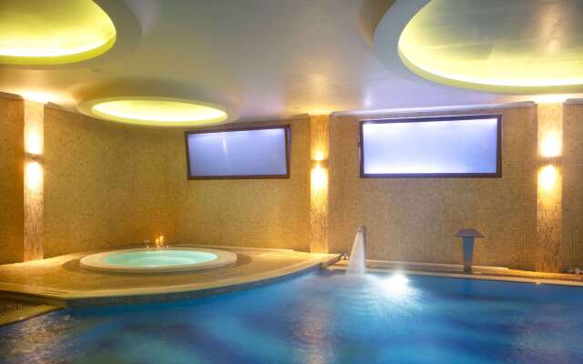 Ramada by Wyndham, Athens Club Attica Riviera Hotel