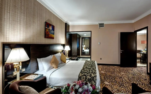 Sharjah Palace Hotel