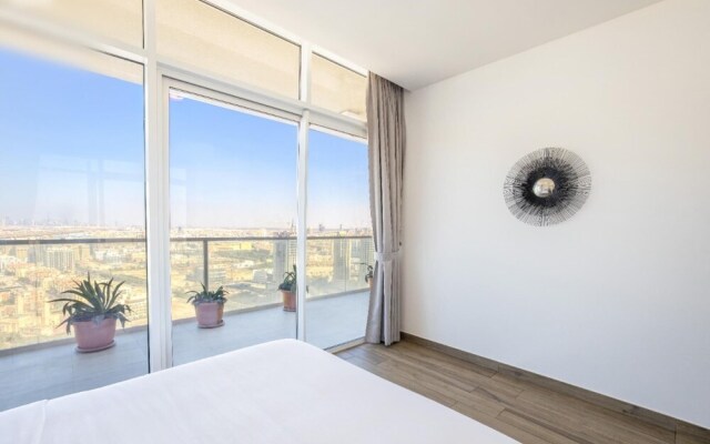 Cali Style 4 BR Penthouse Large Patio