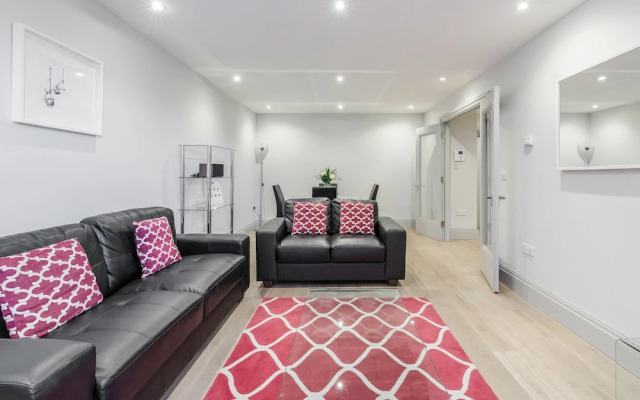 Roomspace Apartments -The Quadrant
