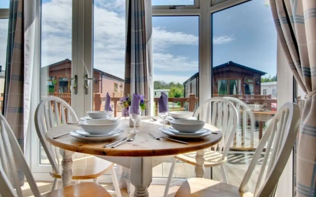 Stunning 3-bed Hot Tub Lodge, Northumberland