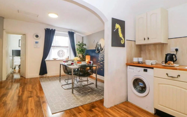 English Riviera Coastal Holiday Home in Devon UK