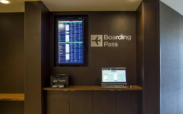 Courtyard by Marriott Charlotte Airport LoSo