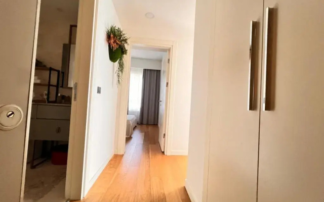 G Tower Residence Luxury Apartment