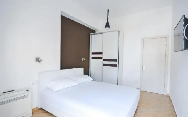 Sea Breeze Lux Apartments