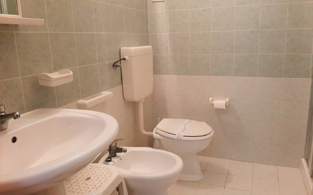 Spacious Aparyment in Campofelice di Roccella with Pool