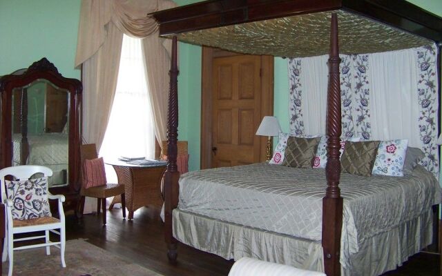 Madewood Plantation Mansion