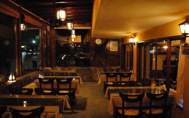 Cem Hotel
