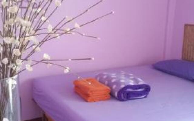 Milano Coffee & Guesthouse