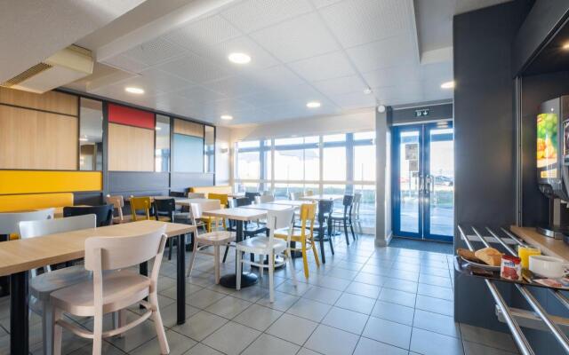 B&B HOTEL Calais Coquelles Tunnel sous la Manche