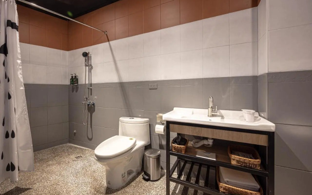 Yilan East Motel