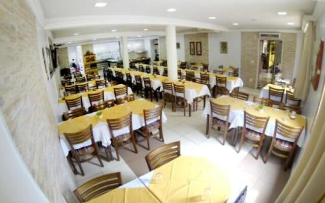Hotel Vitoria Marchi