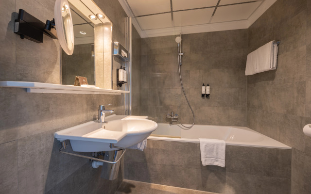 Apollofirst Boutique Hotel