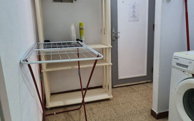 Low Cost Rooms Las Llaves 4
