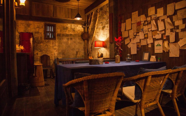 Pig's inn Xidi