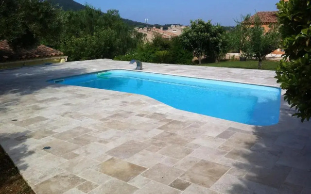 Carqueiranne piscine Grand T2 pour 4 personnes