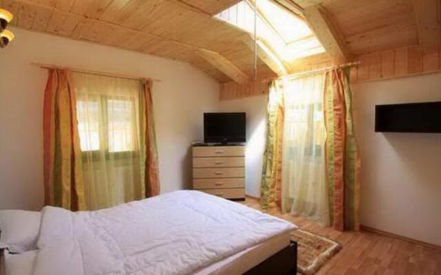 Partyhouse