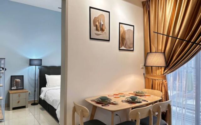 Trion Residence by Emily in Town