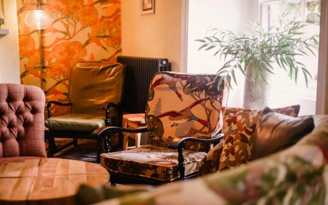 Royal Oak Hotel