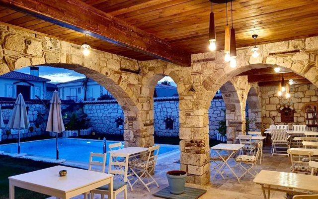 Windmill Alacati Boutique Hotel