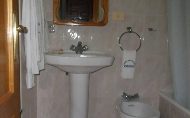 Hotel Conde