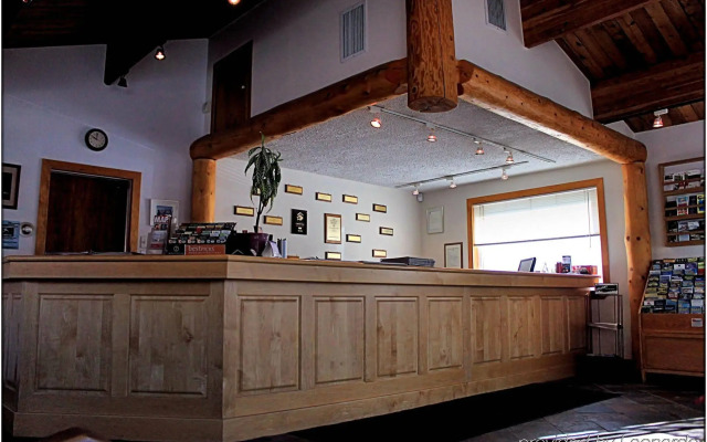 Rocky Mountain Ski Lodge