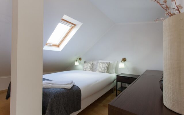 Liberty Penthouse Three-Bedroom Apartment - by LU Holidays