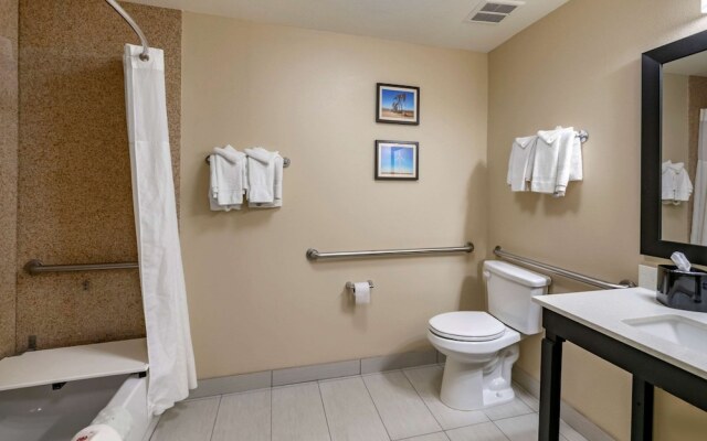 Comfort Inn & Suites Lubbock (Ex Quality Inn And Suites Lubbock)